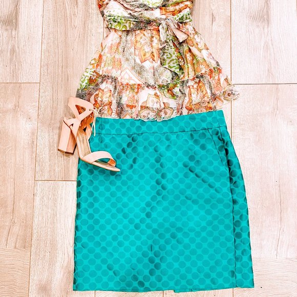 Banana Republic Dresses & Skirts - 🥰 Host Pick 💥Emerald Green Polka Dot Skirt